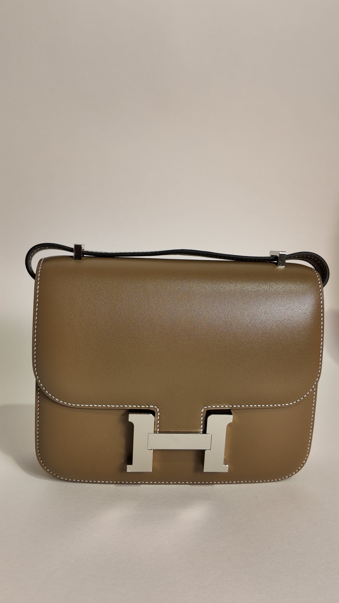 HERMES ETOUPE CONSTANCE 18 EPSOM W/ PALLADIUM HARDWARE - PRISTINE. FULL SET.