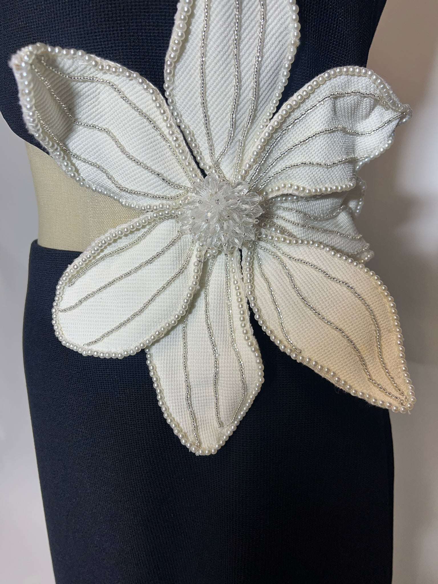 PAT BO Size 8 Dress