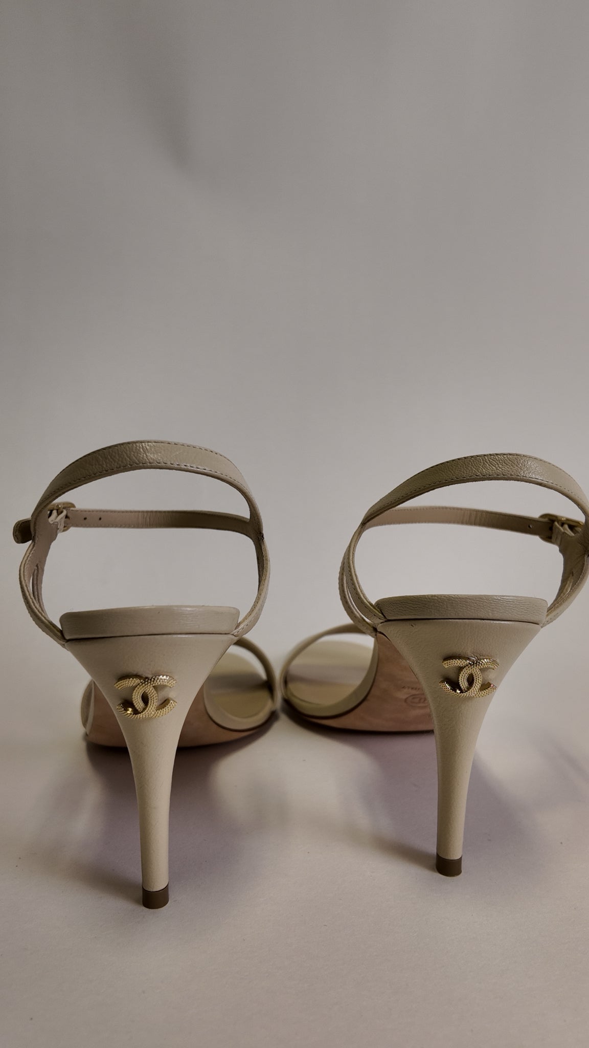 Chanel 2022 INTERLOCKING CC SANDAL