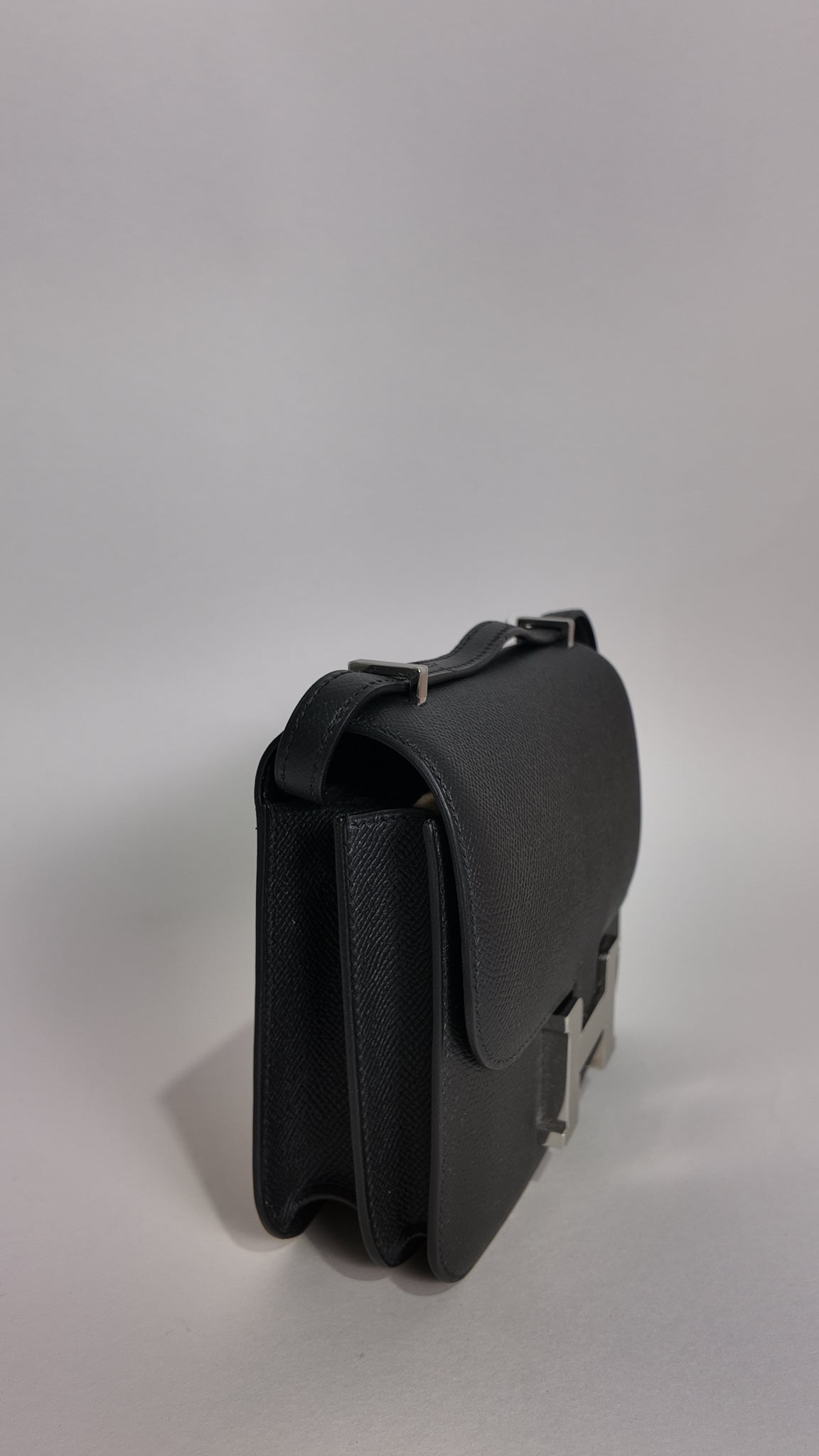 HERMES BLACK CONSTANCE 18 EPSOM W/ PALLADIUM HARDWARE - PRISTINE. FULL SET.