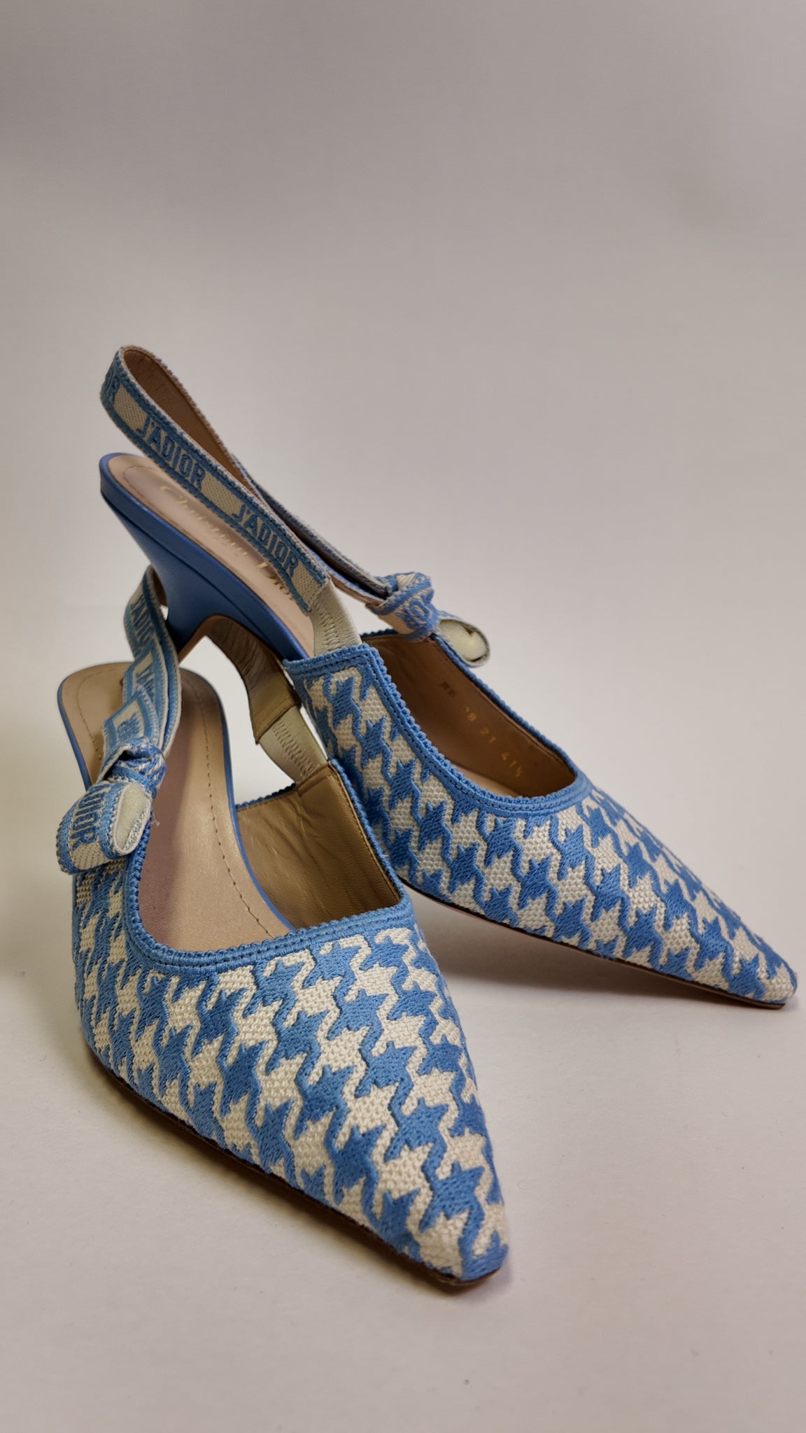 Christian Dior HOUNDSTOOTH BOW ACCENT SLINGBACK