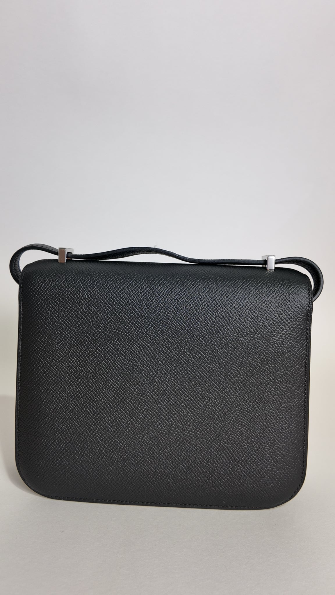 HERMES BLACK CONSTANCE 18 EPSOM W/ PALLADIUM HARDWARE - PRISTINE. FULL SET.