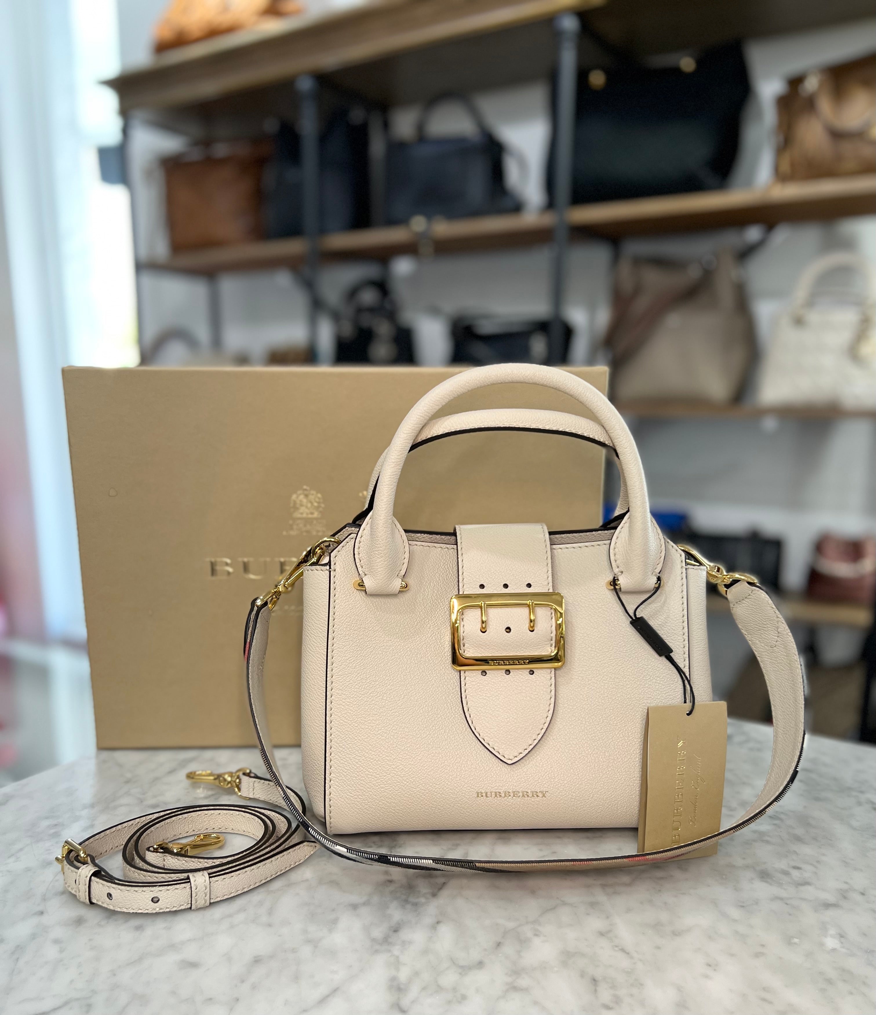 BNIB Burberry Grain Buckle Bag City