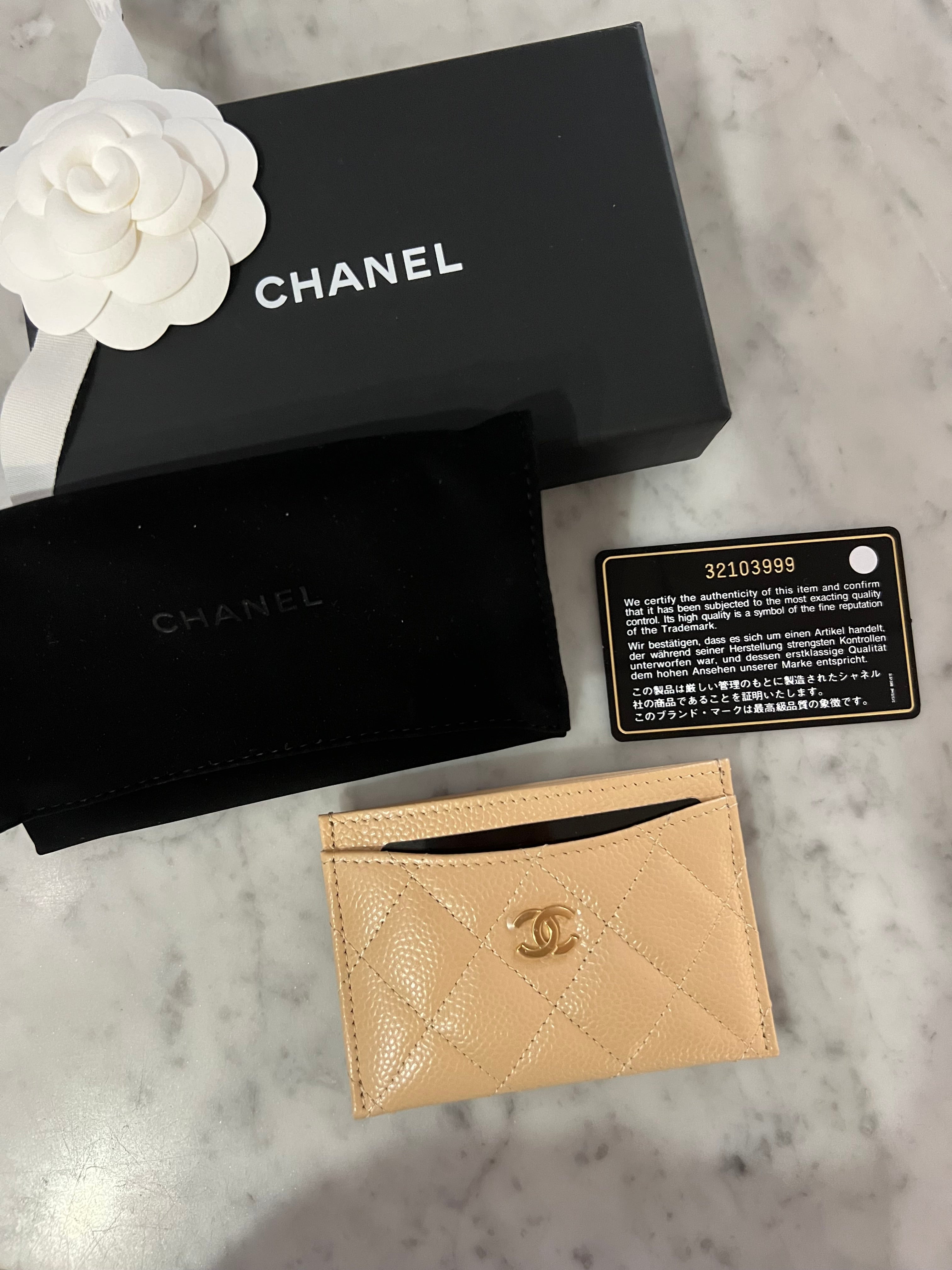 Chanel Caviar Cardholder