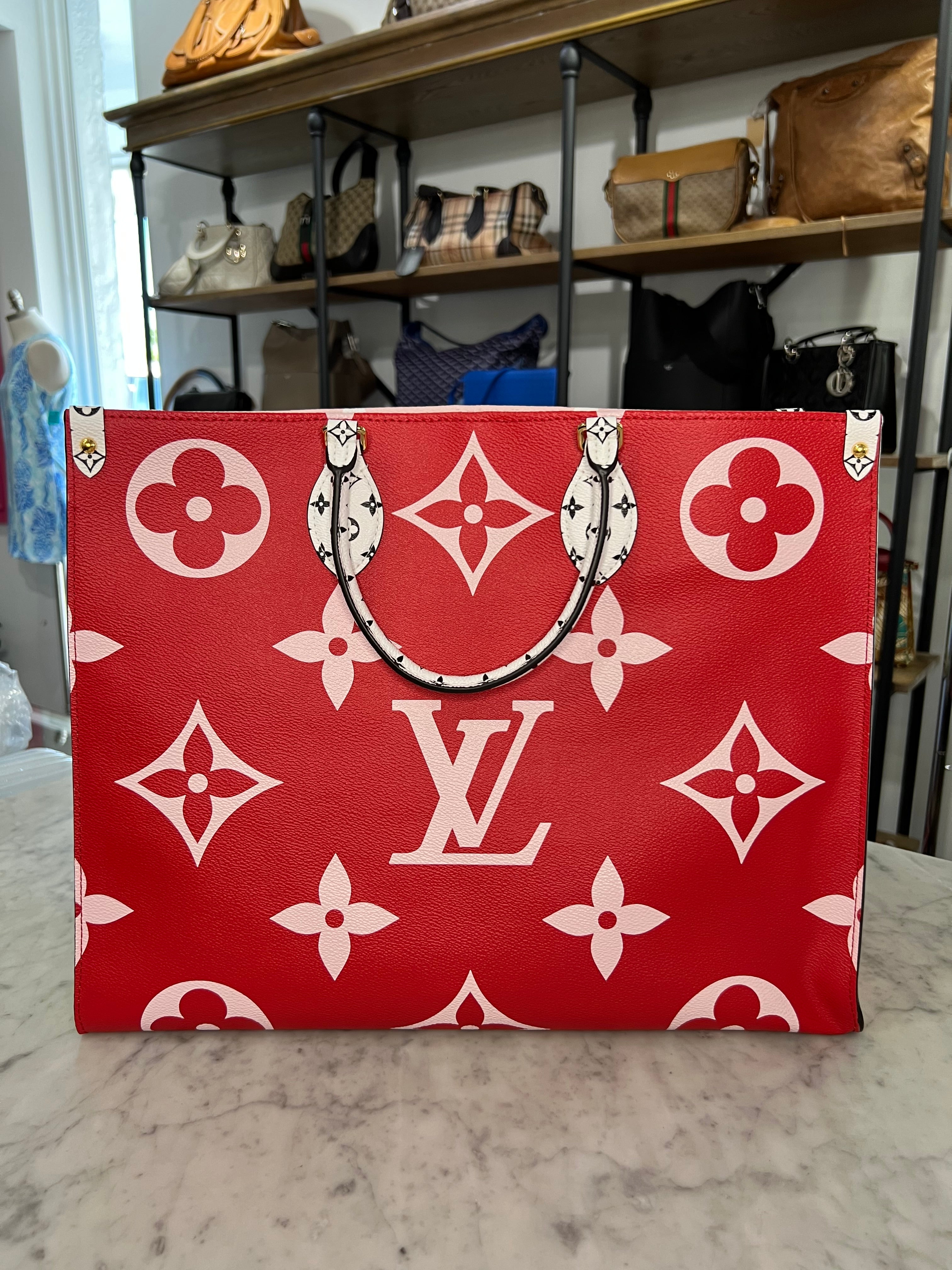 Monogram Giant OnTheGo